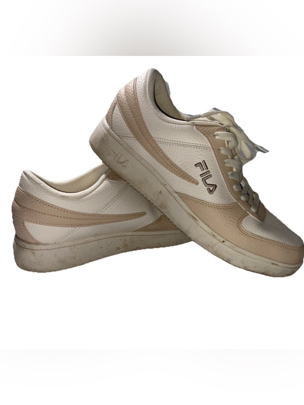 GOOD FILA Women’s Size 11 Sneakers Gardenia/Tapioca/Oxford Tan Shoes